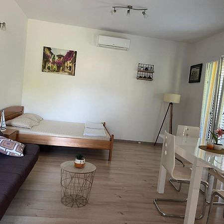 比耶拉Apartman Iskra公寓 外观 照片
