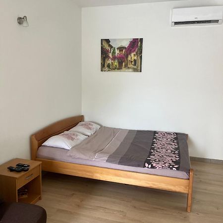 比耶拉Apartman Iskra公寓 外观 照片