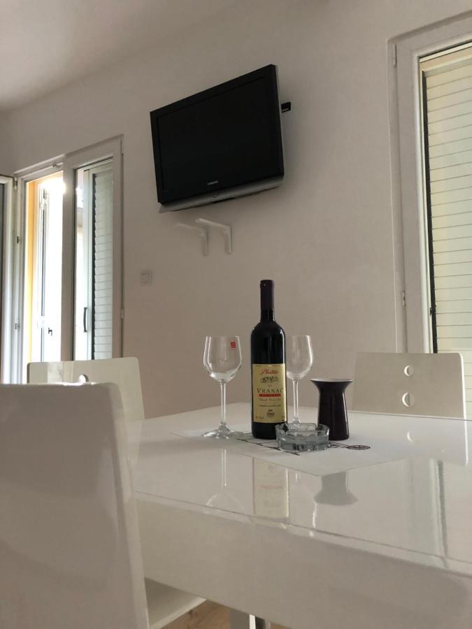 比耶拉Apartman Iskra公寓 外观 照片