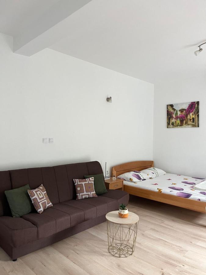 比耶拉Apartman Iskra公寓 外观 照片