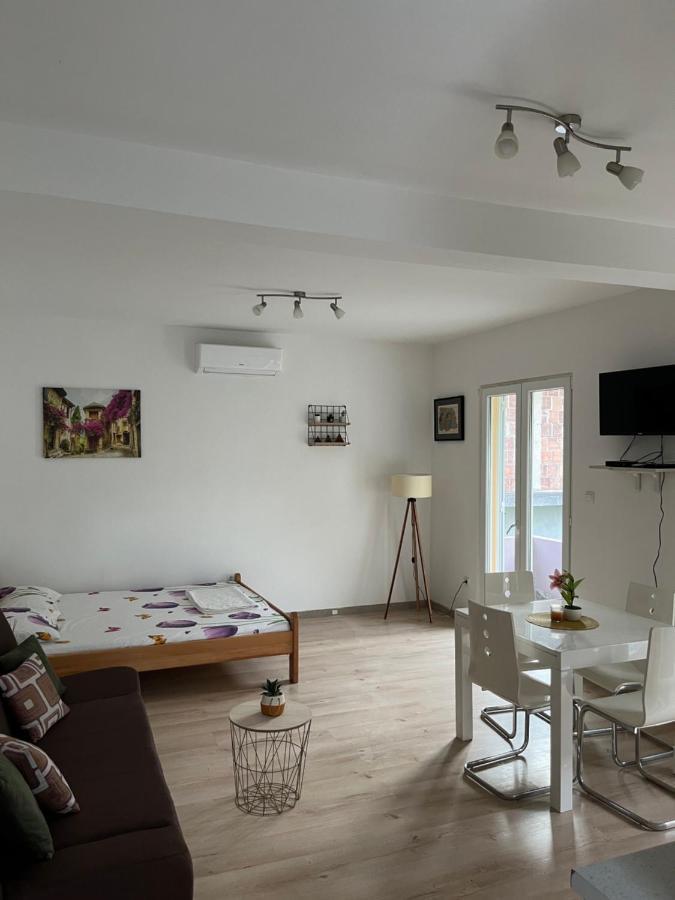 比耶拉Apartman Iskra公寓 外观 照片