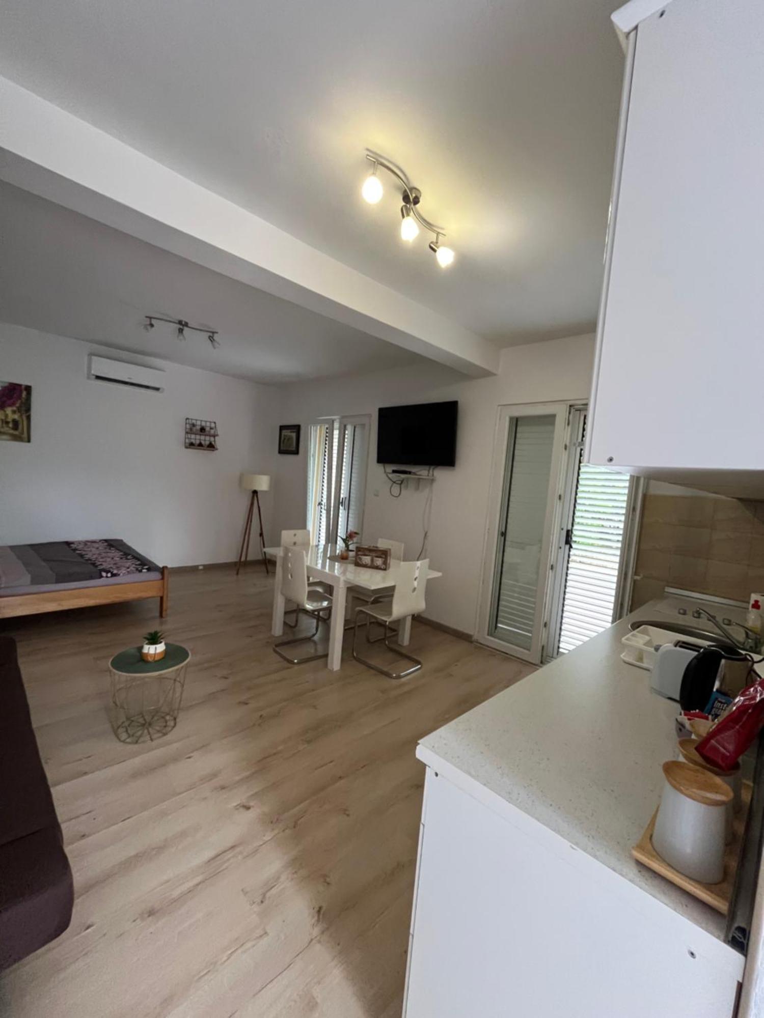 比耶拉Apartman Iskra公寓 外观 照片